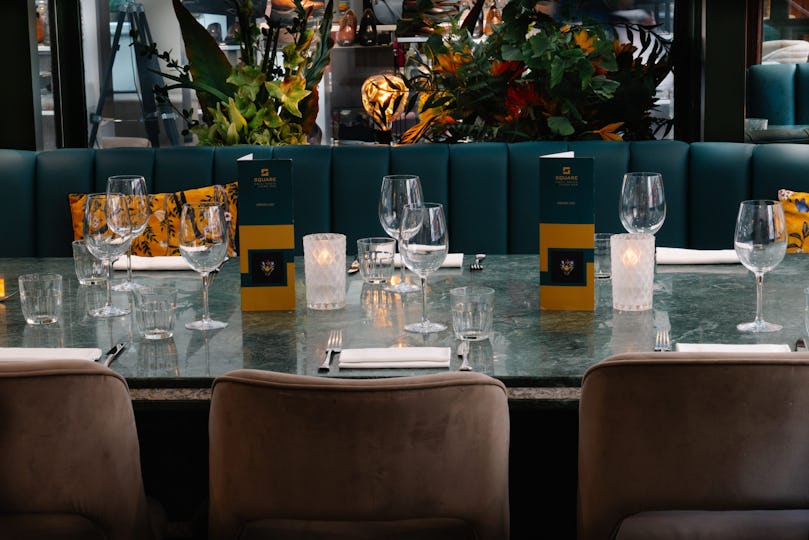 Square Grill Restaurant & Piano Bar