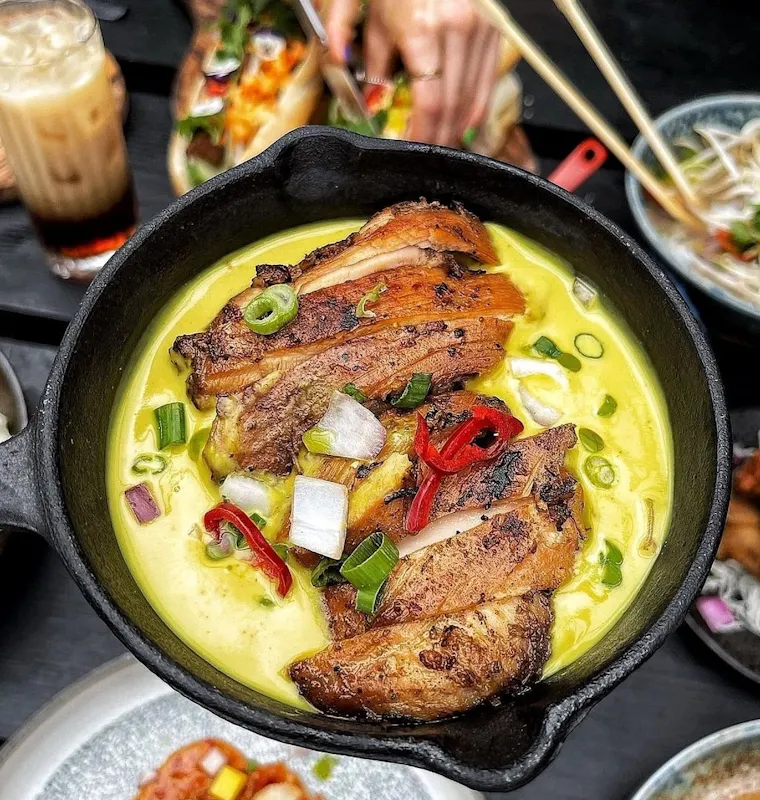 Mi & Pho