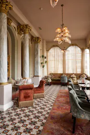 Platform 7 Restaurant at The Clermont