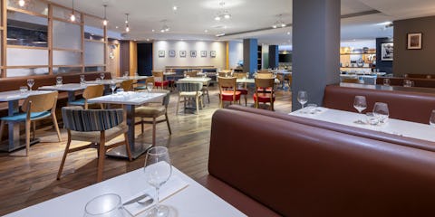 Open Lobby at Holiday Inn Reading South