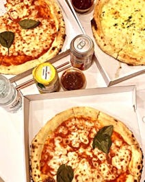 DOUGH&co Woodfired Pizza Frome