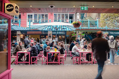 Kingly Court