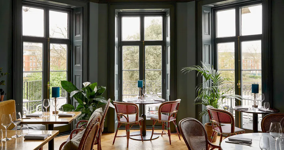Riverhouse Restaurant