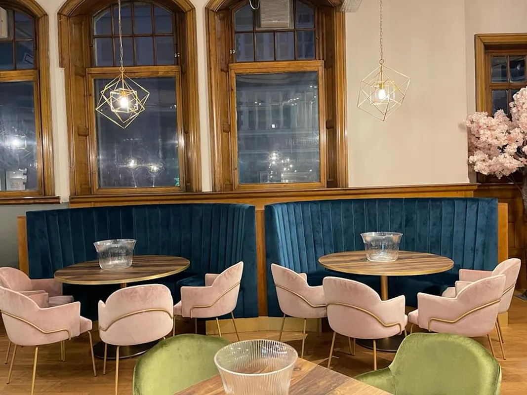 MASQ Restaurant and Bar