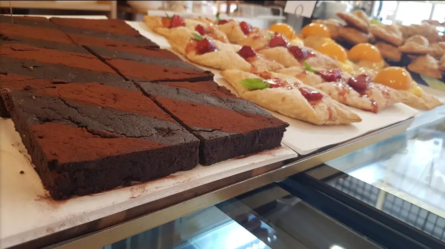 Louis Patisserie