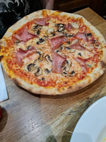 Amaretto Ristorante Pizzeria - Hendon