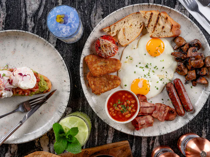 Zouk Tea Bar & Grill