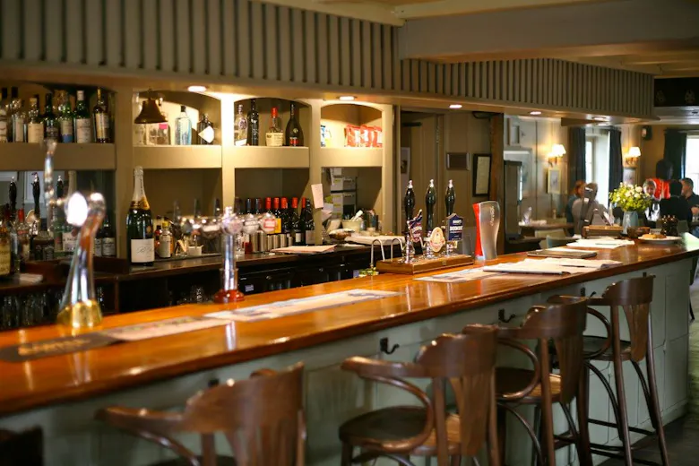 Queen’s Arms Hotel