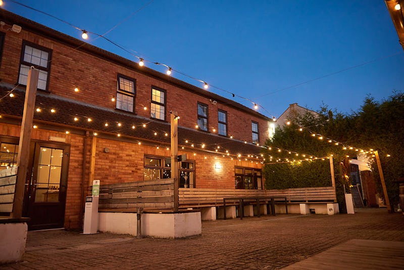 Artichoke Gastropub, Somerset Restaurant Review, Menu, Opening Times