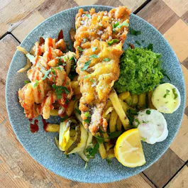 Lucky Beach Café