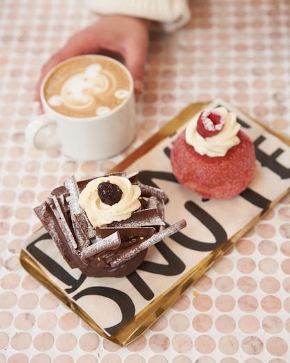 Donutelier by Roladin