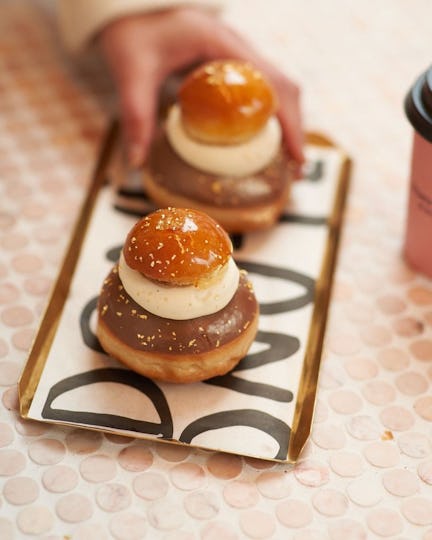 Donutelier by Roladin