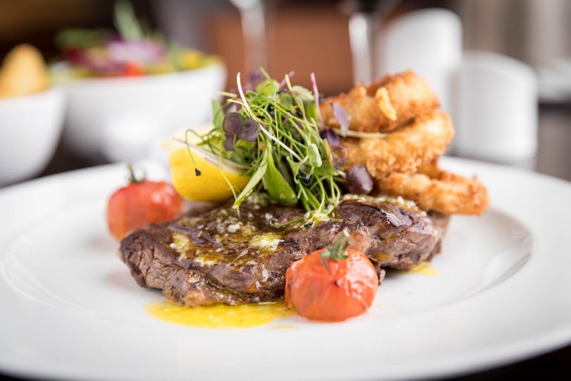 Grill Bar & Restaurant at Clayton Hotel Cardiff