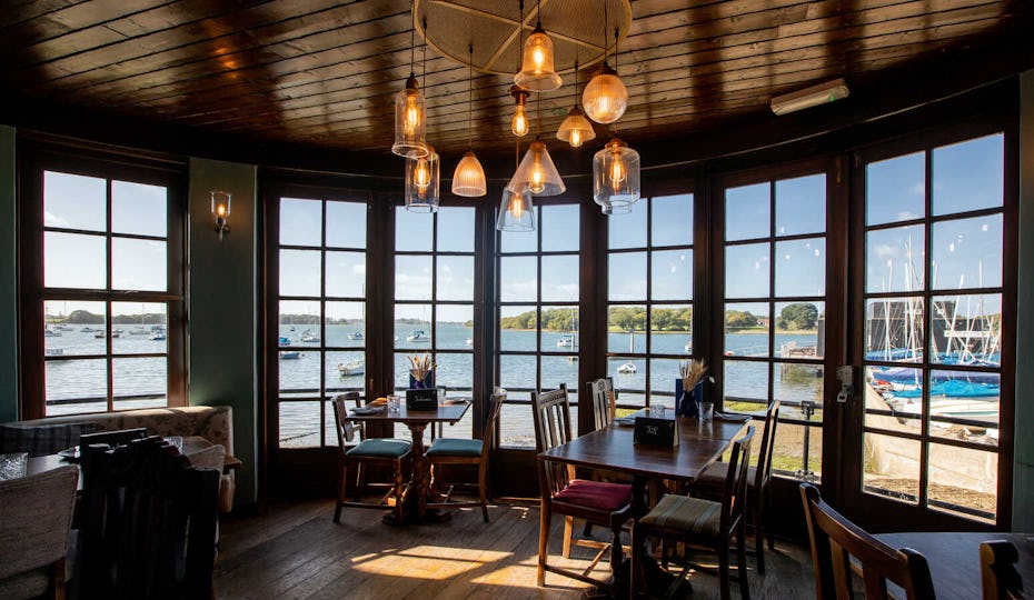 Crown & Anchor