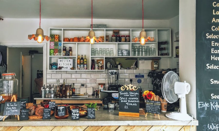 Este Kitchen