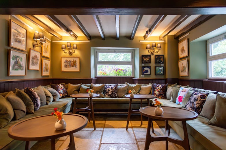 at the Swan Inn, Oxfordshire Restaurant Review, Menu, Opening Times