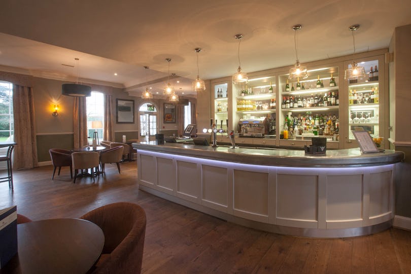 Brasserie Restaurant at London Chigwell Prince Regent Hotel