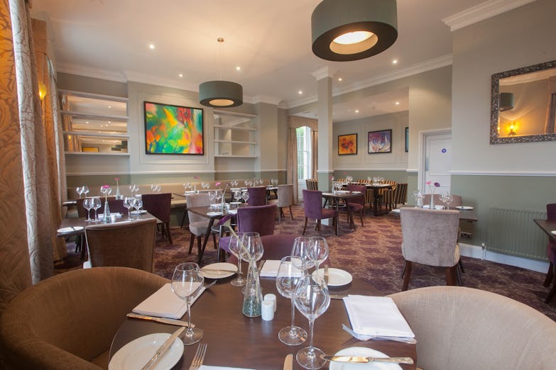 Brasserie Restaurant at London Chigwell Prince Regent Hotel