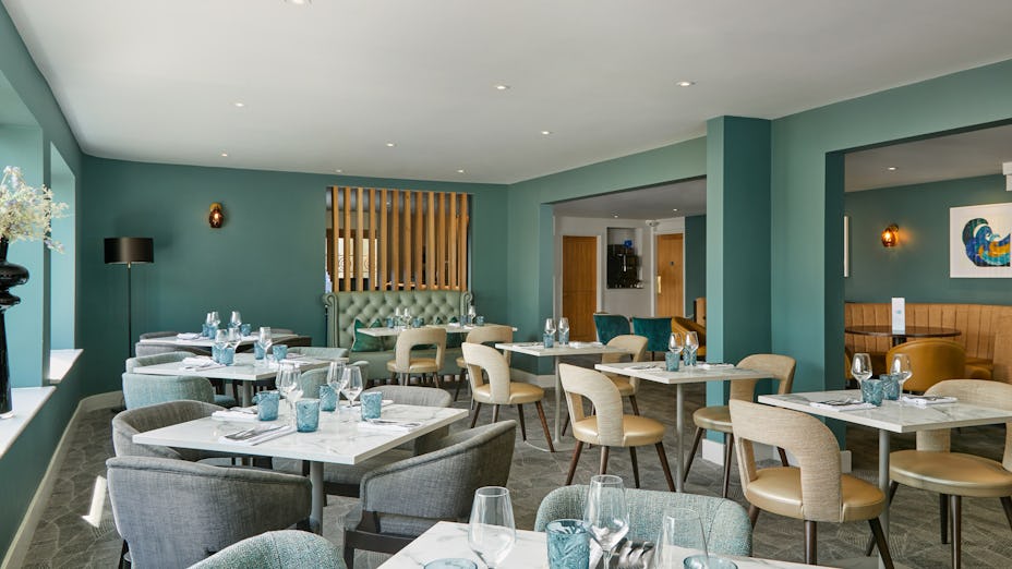 Waterside Bar & Restaurant at Langstone Quays Resort