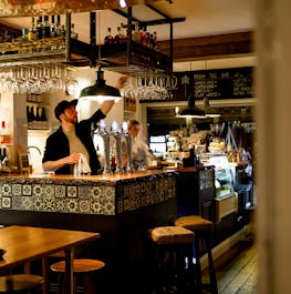 Nomad Bar & Kitchen