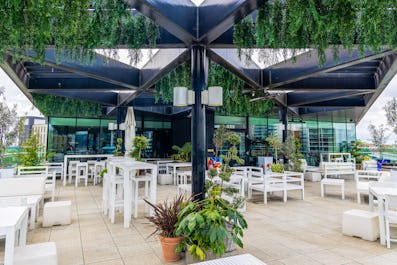 Sky Bar 9 at Hilton London Wembley