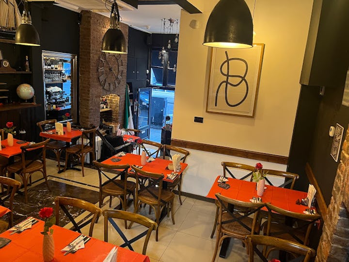 Urban Café & Bistro