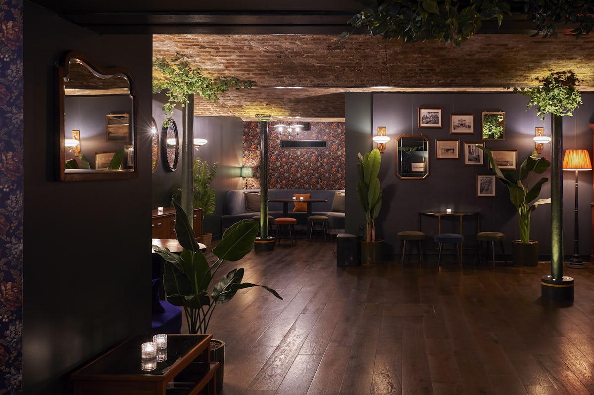 Casa do Frango Mayfair