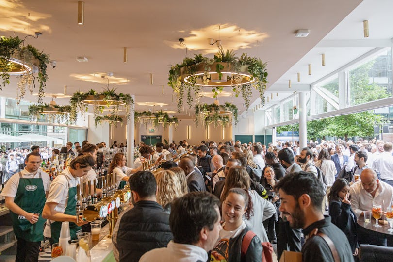 Oasis Bar & Terrace