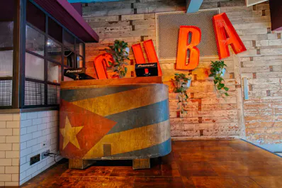 Revolución De Cuba Leeds