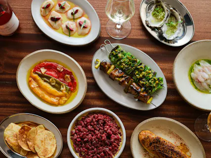 Luna Wine Bar