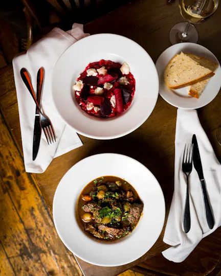 Queens Wine Bar & Bistro