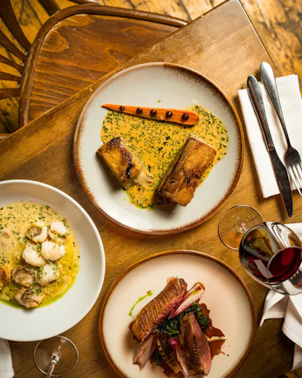 Queens Wine Bar & Bistro