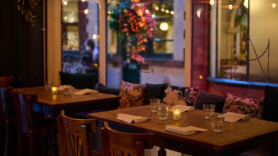 Queens Wine Bar & Bistro