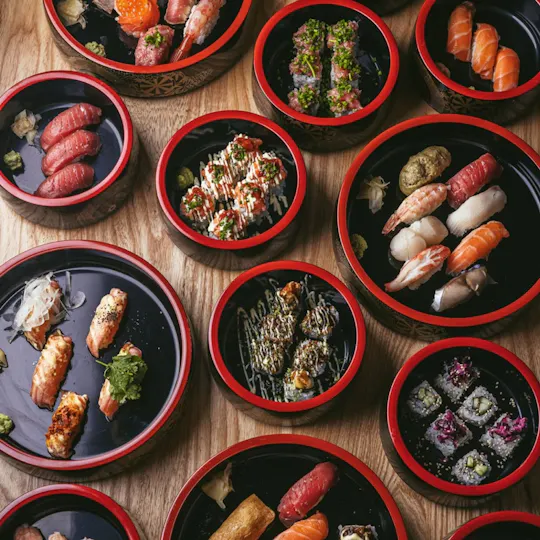 Sushi TONARI
