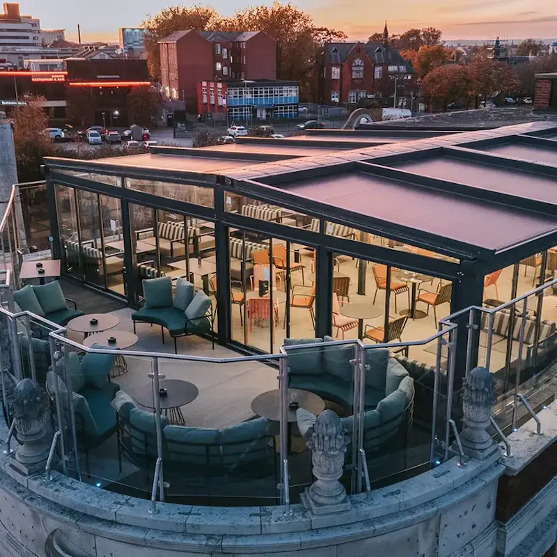 One Steakhouse & Lounge