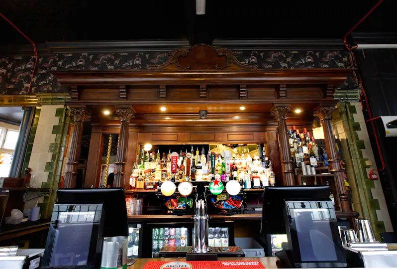 Rose Villa Tavern