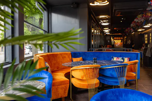 Middey's Brasserie & Lounge Bar