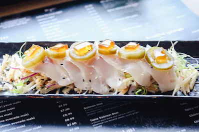 KI-CCHIN Sushi Bar
