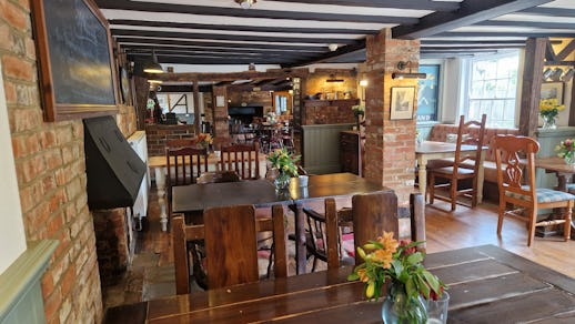 The White Hart Hampstead Norreys