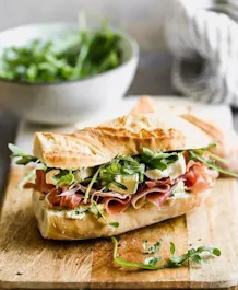 Elkwater Bar & Bistro