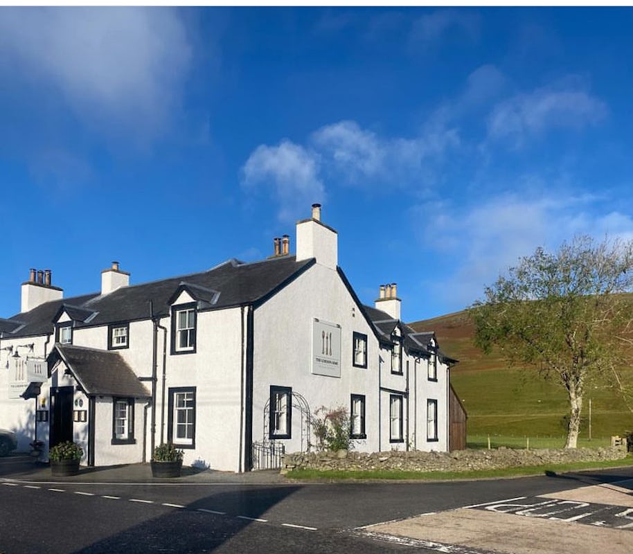THE GORDON ARMS Restaurant with Rooms