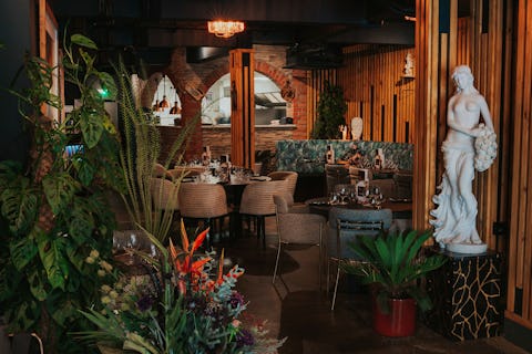 500 Points for lunchtime diners
