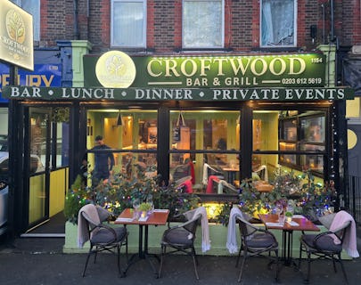 Croftwood Bar & Grill