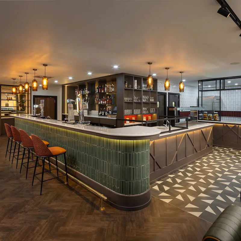 Amalfino Restaurant & Bar