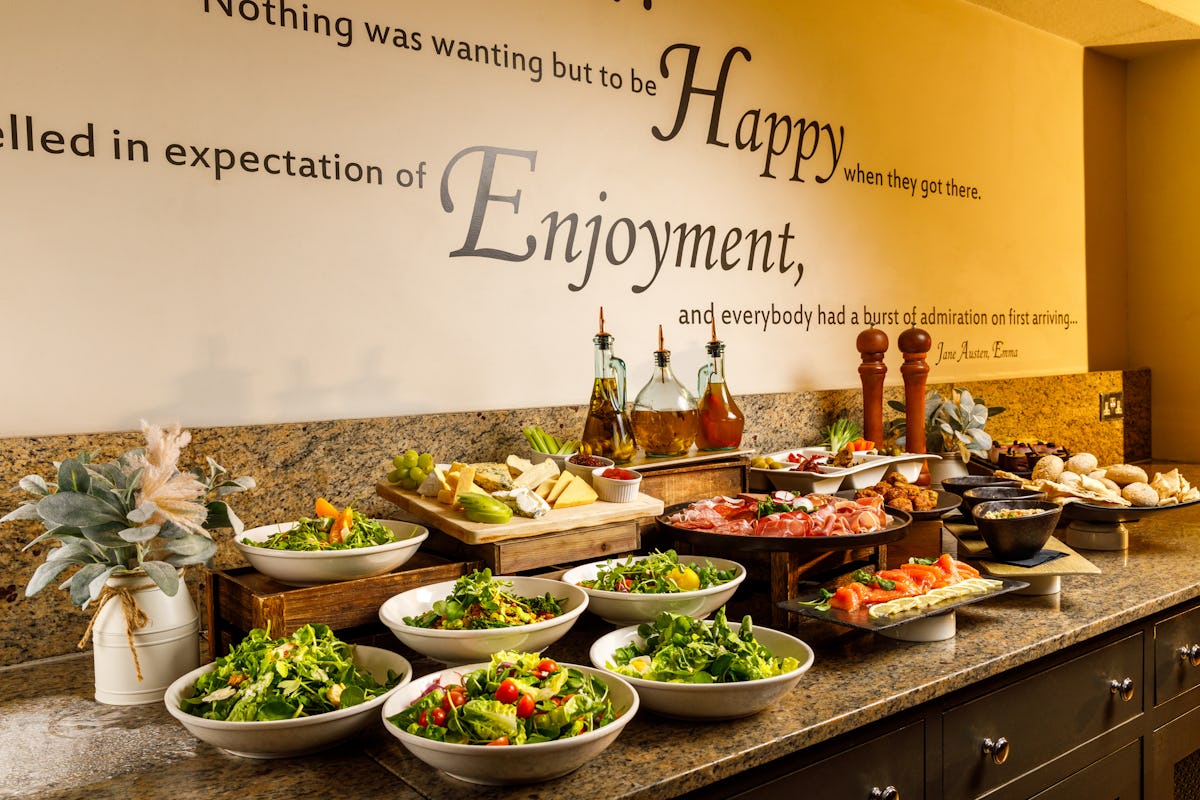 Emlyn Restaurant - Sunday Box Hill Burford Bridge Hotel