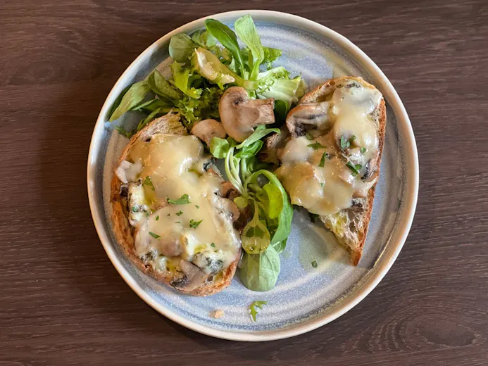 Da Luigi Bistro
