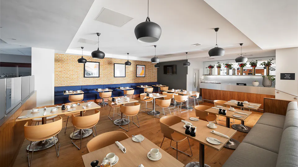 Le Café at voco Reading