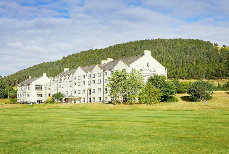 Linden Restaurant at Macdonald Frimley Hall Hotel & Spa