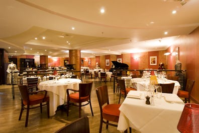 Bel Canto at the Corus Hotel