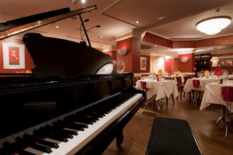 Bel Canto at the Corus Hotel
